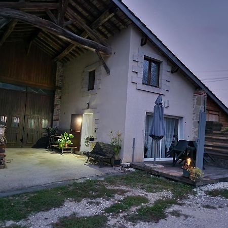 Loft Ravissant Avec Parking Gratuit Sur Place Ledat Bagian luar foto