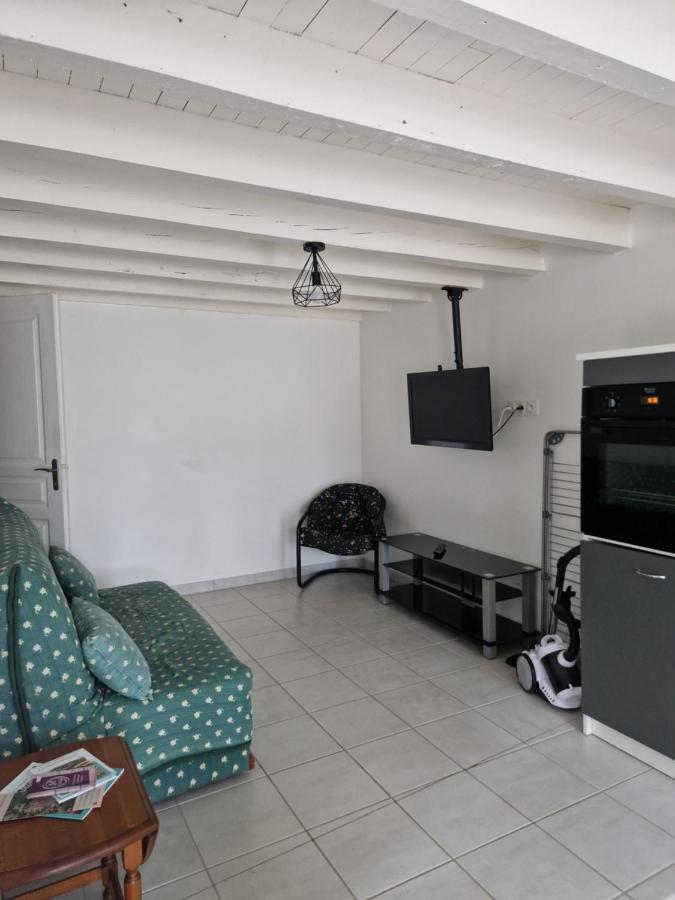 Loft Ravissant Avec Parking Gratuit Sur Place Ledat Bagian luar foto